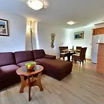 Apartment House Barbalic Old Town Pearl